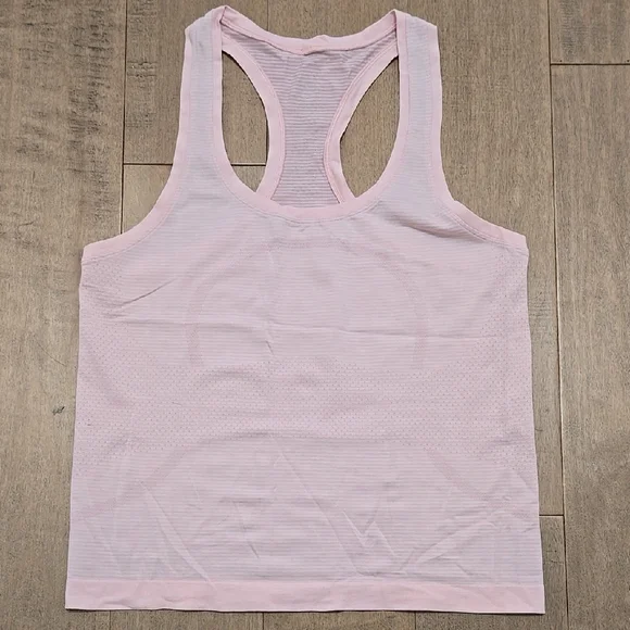 Lululemon Swiftly Tech Racerback - Picture 1 of 4